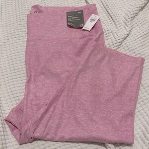 NWT- GAP - XXL. High Rise Cropped Legging